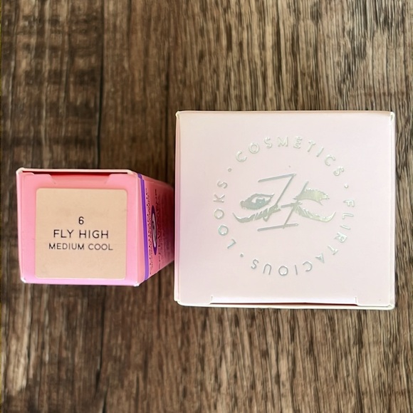 NEW Make Up Bundle Concealer, Beauty Blender, Eye Shadow, Sponge, Butterfly Bag - Picture 10 of 16